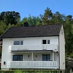 Homestay Vintage With Fresh Sea Air And Pets