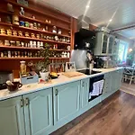 Vintage With Fresh Sea Air And Pets Homestay Kristiansund