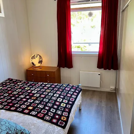 Vintage Apartment With Fresh Sea Air And Pets *